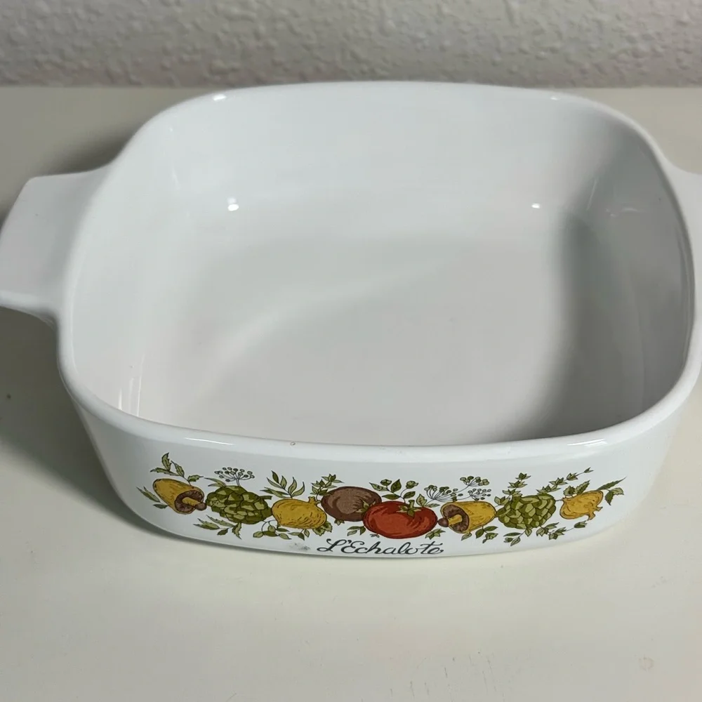 Vintage Corningware spice of Life “L’echalote” Design 1 QT A-1‎